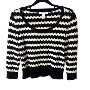White House Black Market Chevron Knit Sweater Black White Womens Small Thin Knit